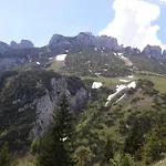 Daire 3-zi Atelierdachwohnung Mit Bergblick Seenaehe Und 2 Loggia