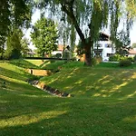 3-zi Atelierdachwohnung Mit Bergblick Seenaehe Und 2 Loggia Daire *