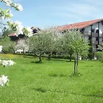3-zi Atelierdachwohnung Mit Bergblick Seenaehe Und 2 Loggia Daire