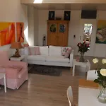 Daire 3-zi Atelierdachwohnung Mit Bergblick Seenaehe Und 2 Loggia Bernau am Chiemsee