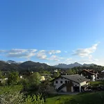 3-zi Atelierdachwohnung Mit Bergblick Seenaehe Und 2 Loggia Daire