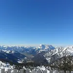 Daire 3-zi Atelierdachwohnung Mit Bergblick Seenaehe Und 2 Loggia *