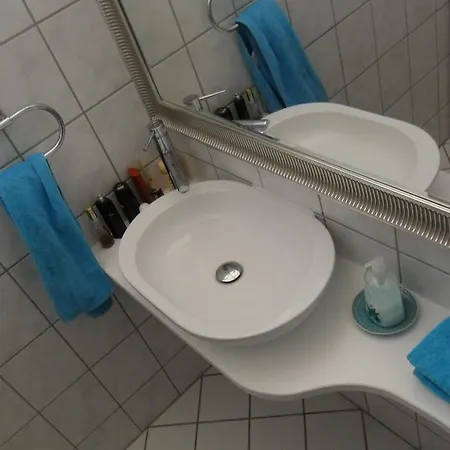 Apartamento 3-zi Atelierdachwohnung Mit Bergblick Seenaehe Und 2 Loggia