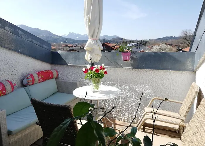 Lägenhet 3-zi Atelierdachwohnung Mit Bergblick Seenaehe Und 2 Loggia