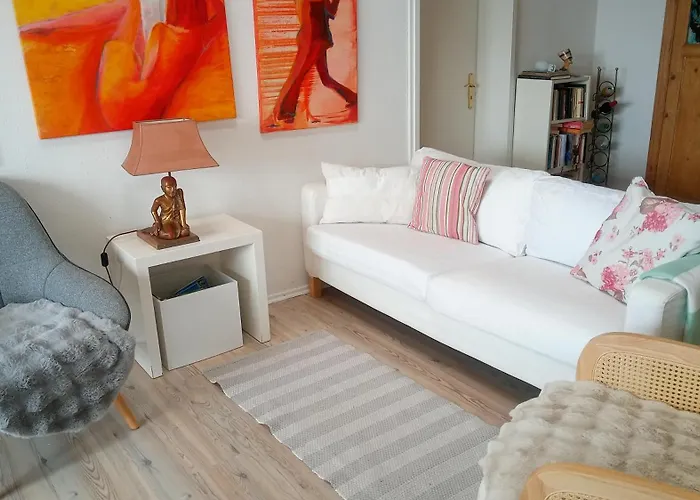 Lägenhet 3-zi Atelierdachwohnung Mit Bergblick Seenaehe Und 2 Loggia