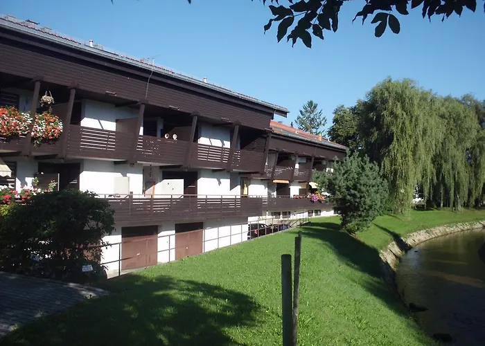 3-zi Atelierdachwohnung Mit Bergblick Seenaehe Und 2 Loggia Lägenhet