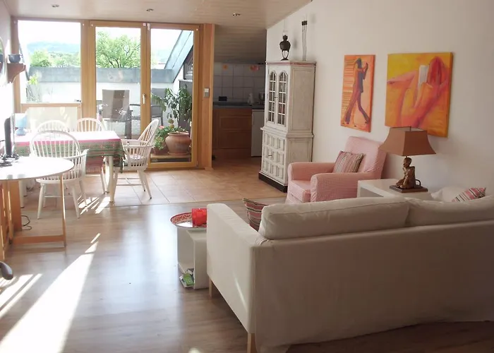 3-zi Atelierdachwohnung Mit Bergblick Seenaehe Und 2 Loggia