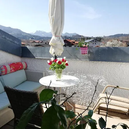Apartment 3-zi Atelierdachwohnung Mit Bergblick Seenähe Und 2 Loggia