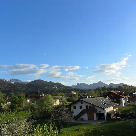 3-zi Atelierdachwohnung Mit Bergblick Seenähe Und 2 Loggia Apartment