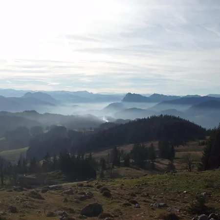 3-zi Atelierdachwohnung Mit Bergblick Seenaehe Und 2 Loggia Bernau am Chiemsee