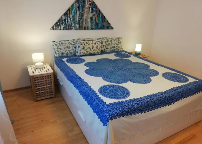 Appartement 3-zi Atelierdachwohnung Mit Bergblick Seenaehe Und 2 Loggia *