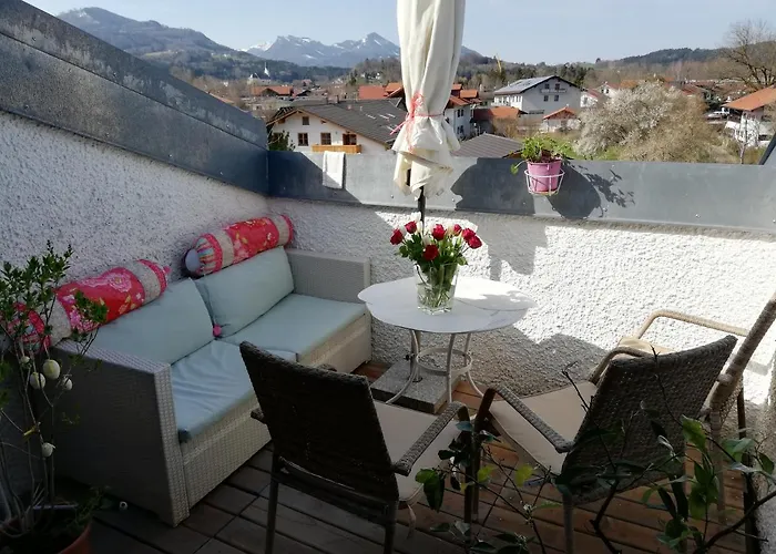 아파트 3-zi Atelierdachwohnung Mit Bergblick Seenaehe Und 2 Loggia 베르나우암히엠지