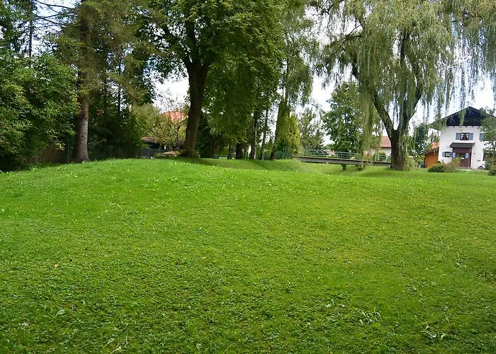 3-zi Atelierdachwohnung Mit Bergblick Seenaehe Und 2 Loggia *