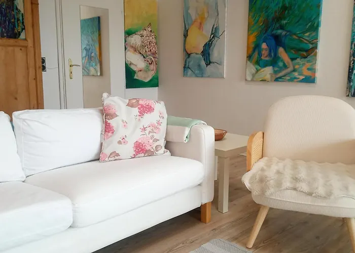 3-zi Atelierdachwohnung Mit Bergblick Seenaehe Und 2 Loggia Appartement *