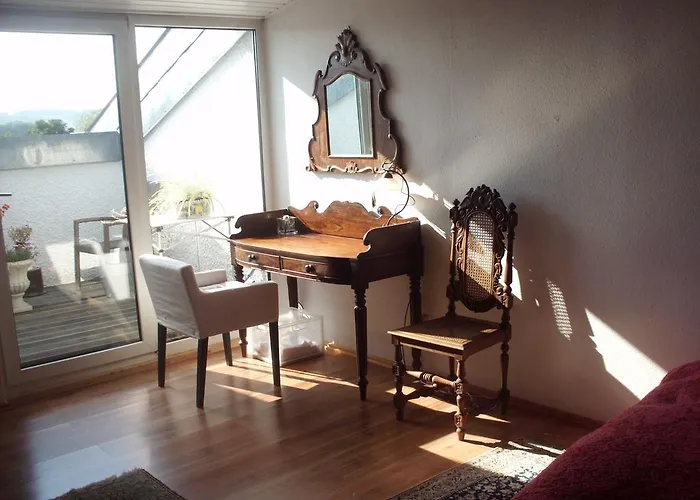 Appartement 3-zi Atelierdachwohnung Mit Bergblick Seenaehe Und 2 Loggia